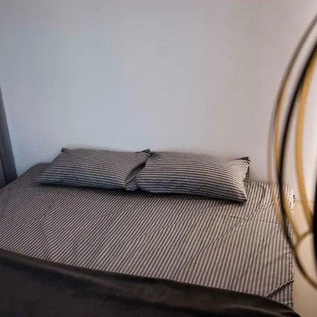 Bolshaya Arnautskaya *